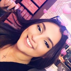 Meet your Posher, Brianna